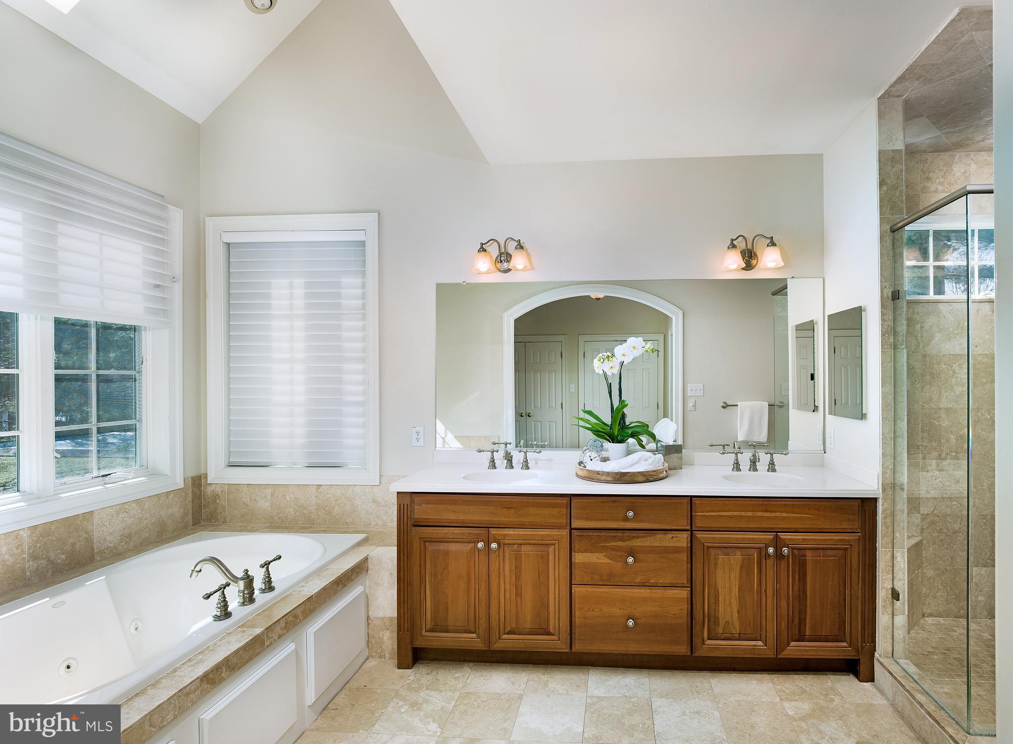 1021 Whitegate Road Wayne, PA 19087 - Photo 27 of 48 Bathroom