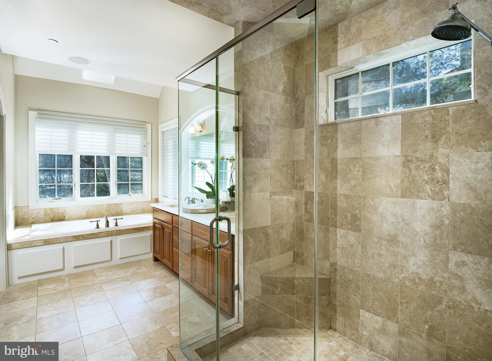 1021 Whitegate Road Wayne, PA 19087 - Photo 29 of 48 Bathroom