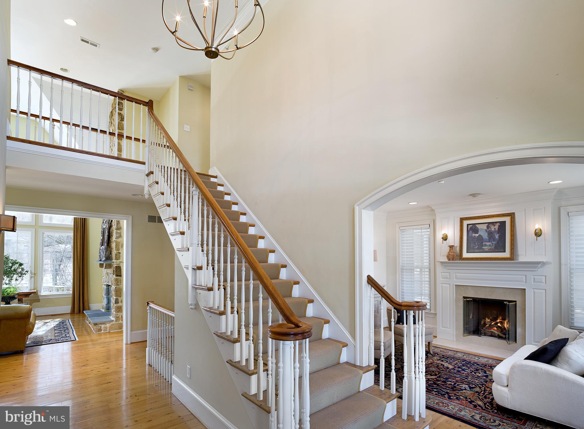 1021 Whitegate Road Wayne, PA 19087 - Photo 4 of 48 Foyer