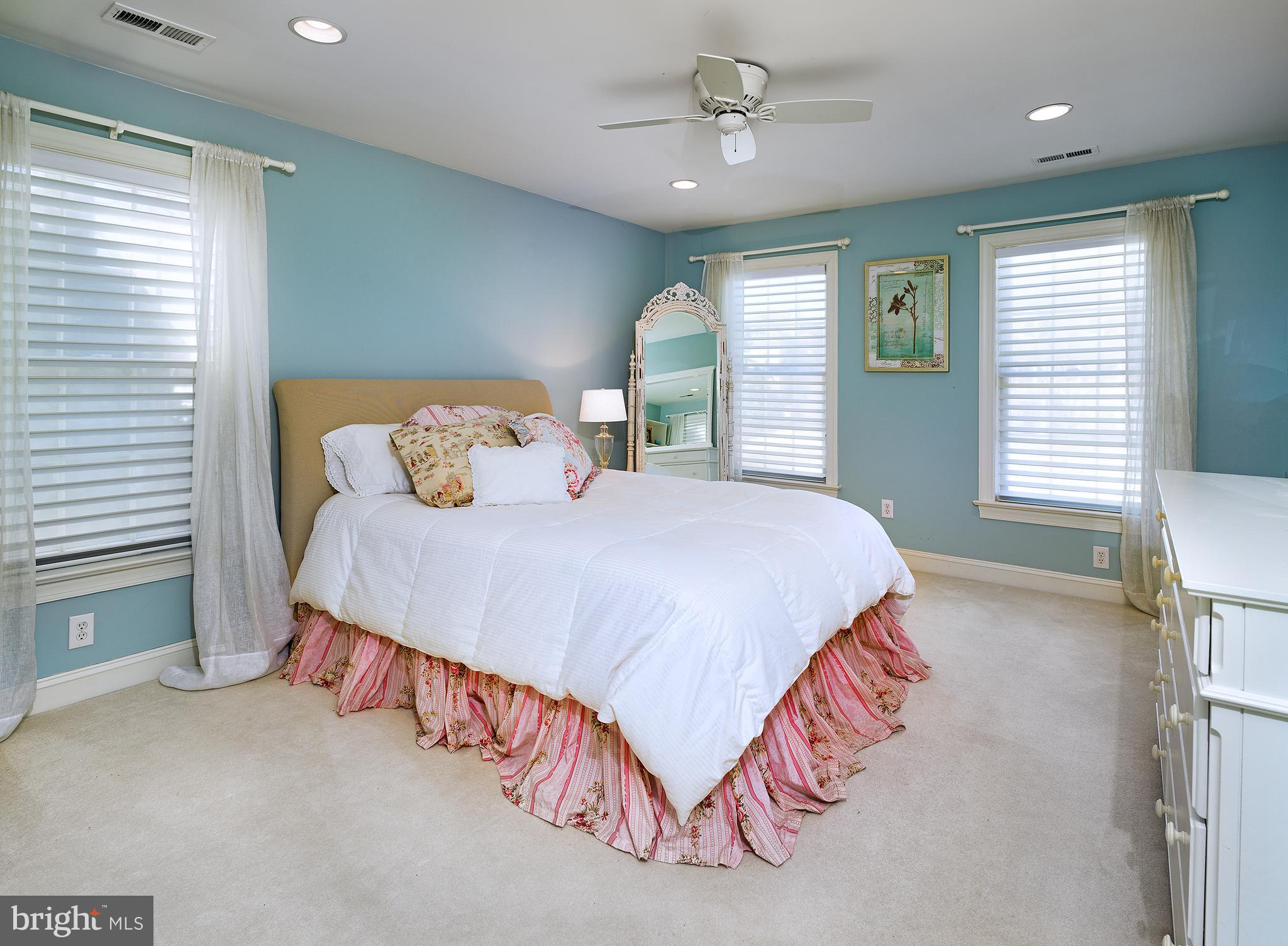 1021 Whitegate Road Wayne, PA 19087 - Photo 31 of 48 Bedroom