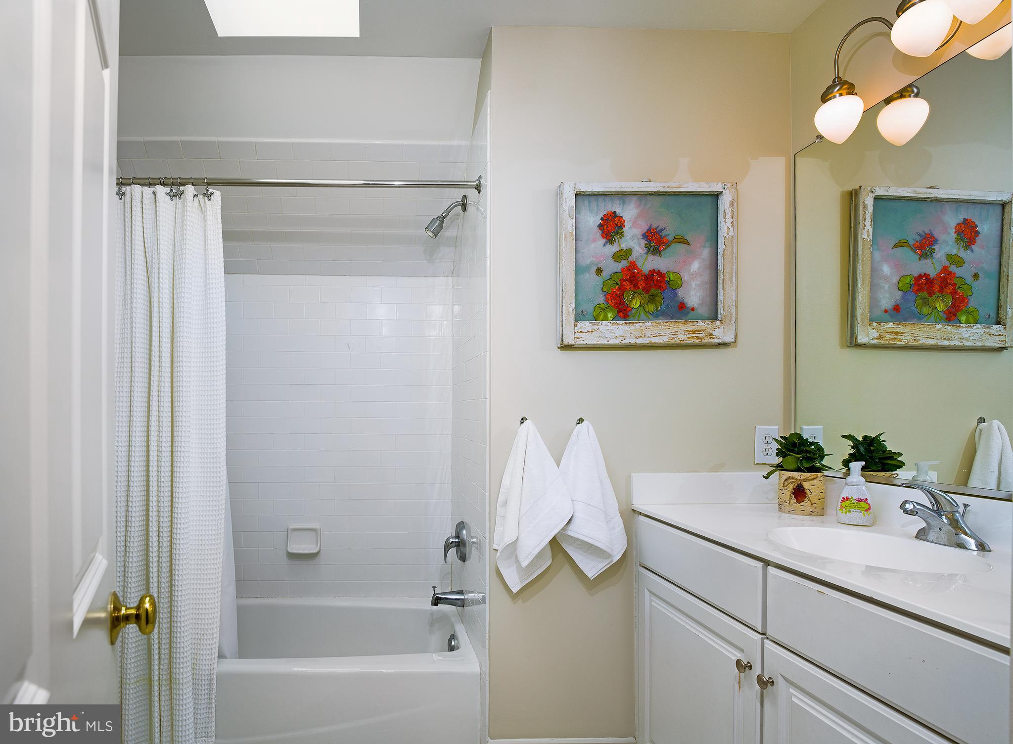 1021 Whitegate Road Wayne, PA 19087 - Photo 34 of 48 Bathroom
