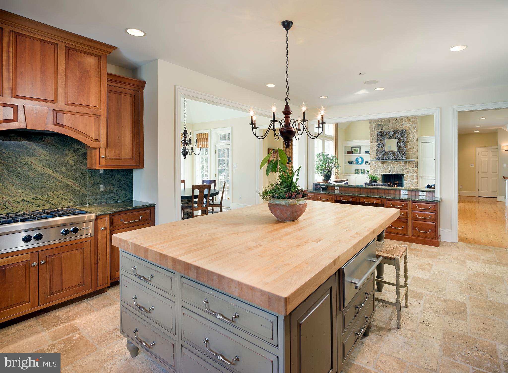 1021 Whitegate Road Wayne, PA 19087 - Photo 8 of 48 Kitchen