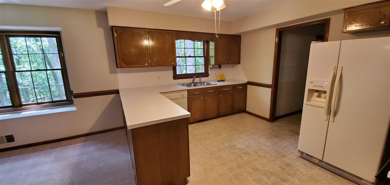 4012 Oak Park Road Raleigh, NC 27612 - Photo 15 of 17 Kitchen