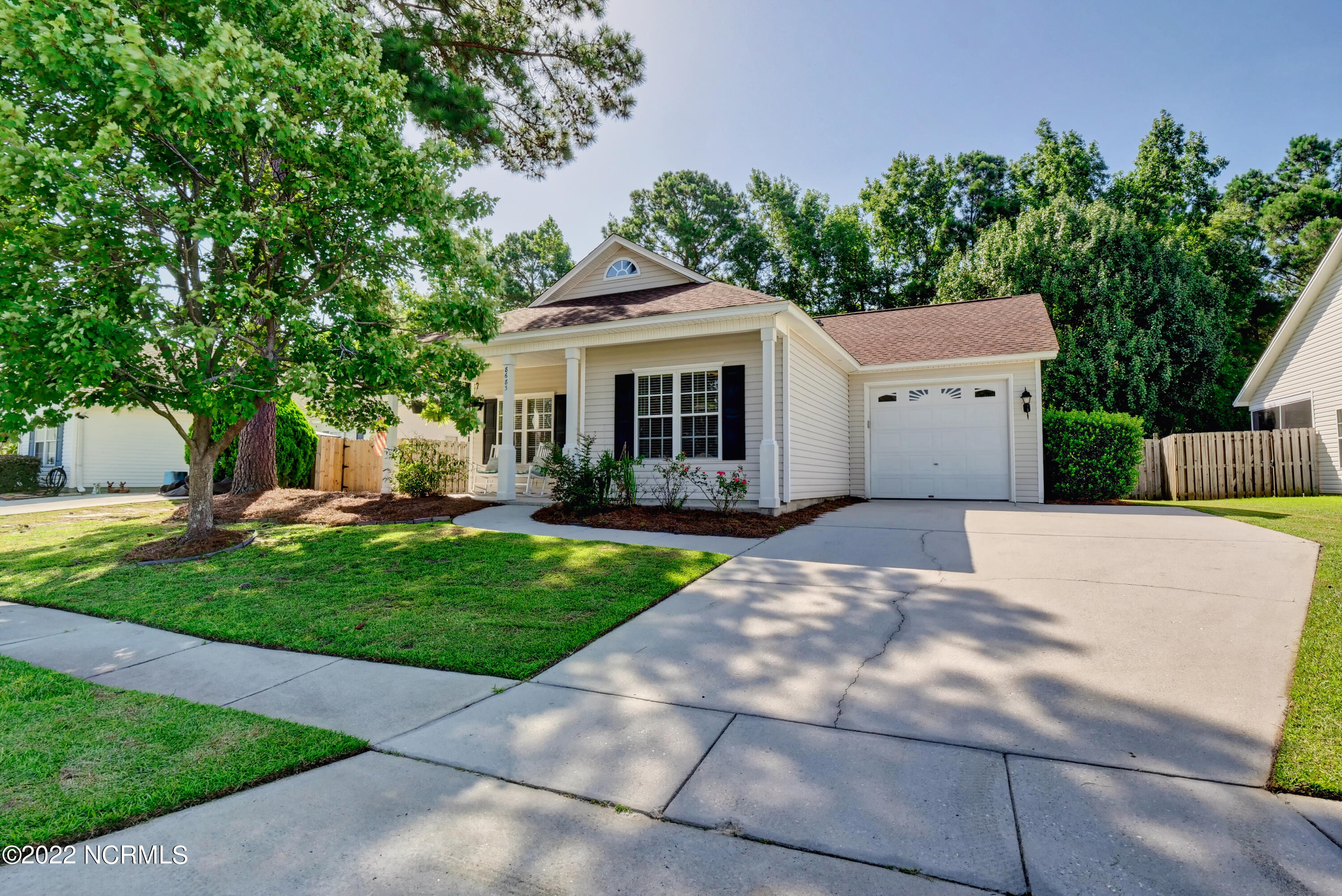 8683 Orchard Loop Road Leland, NC 28451 - Photo 3 of 35 P7611867_68_69_70_71_72_73