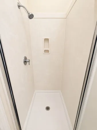 $2,450 | 2005 Creek Run Drive, Pearland, TX 77584