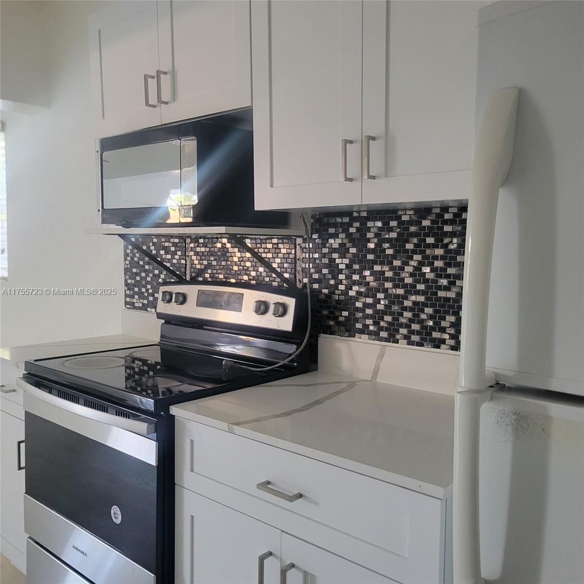 715 Southwest 6th Street, Unit 2 Dania Beach, FL 33004 - Photo 2 of 18