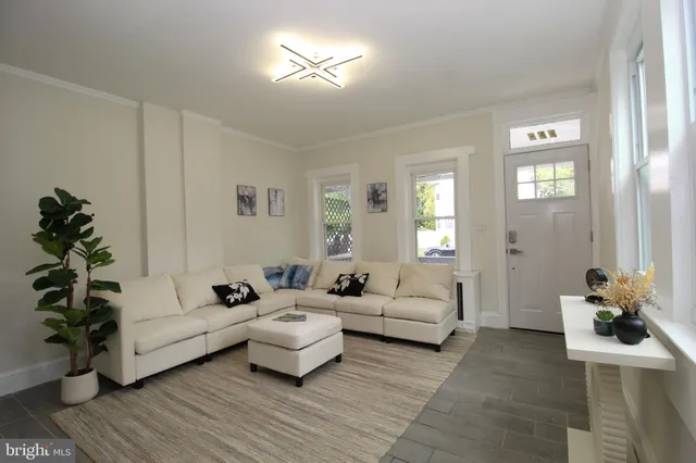 $2,100 | 212 Chestnut Street, Mount Holly, NJ 08060