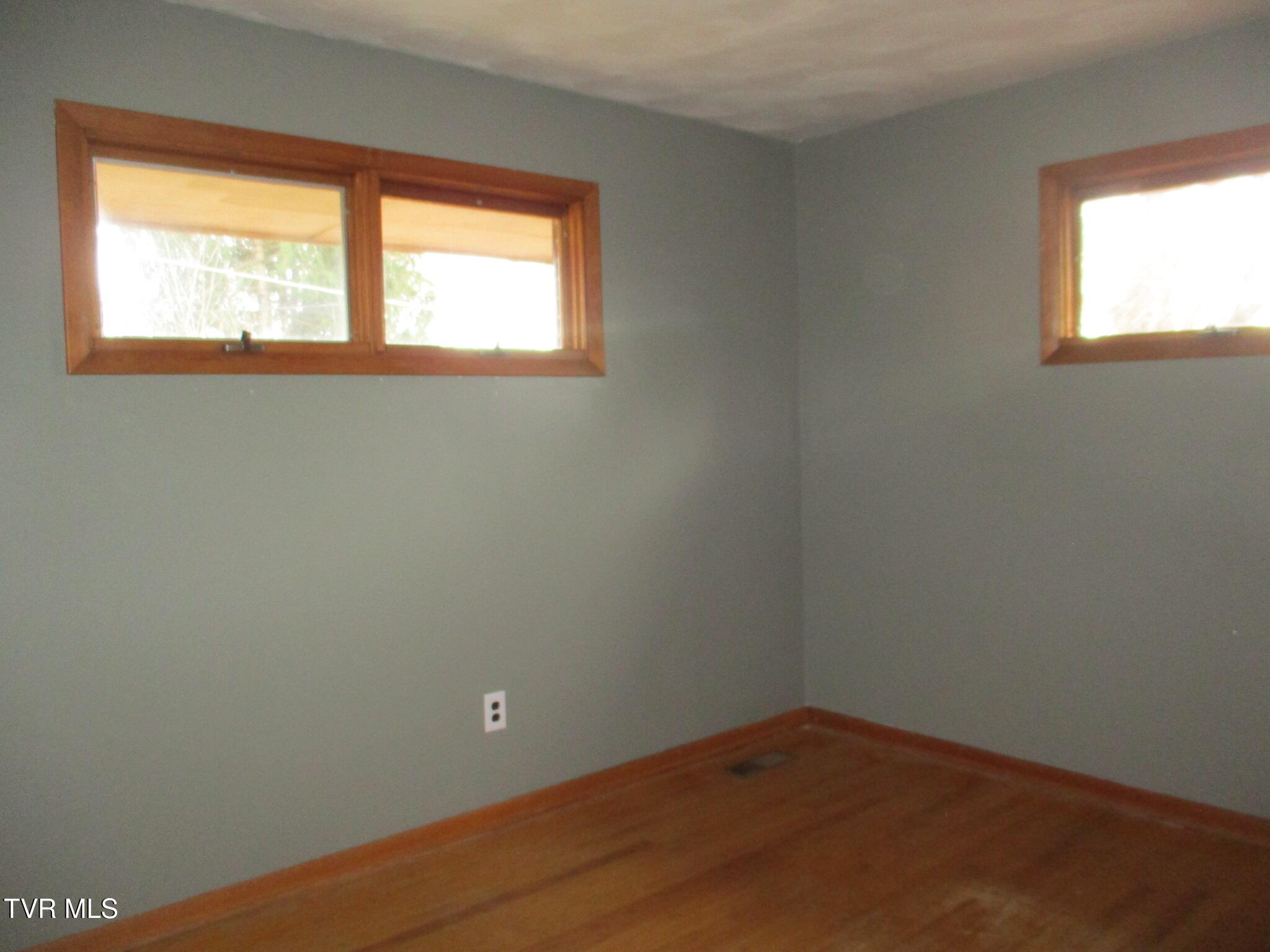 157 Raintree Drive Kingsport, TN 37665 - Photo 7 of 12 IMG_1807
