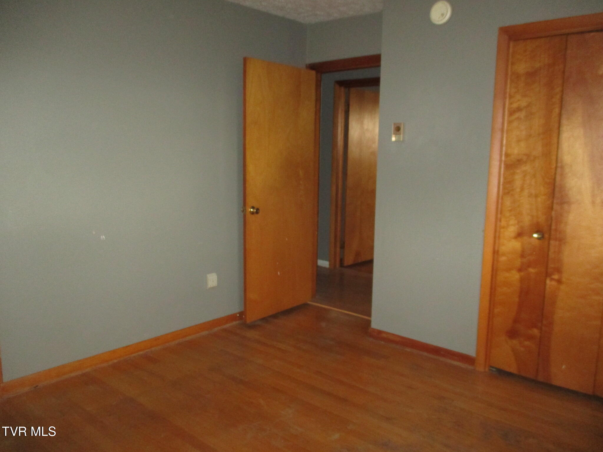 157 Raintree Drive Kingsport, TN 37665 - Photo 8 of 12 IMG_1811