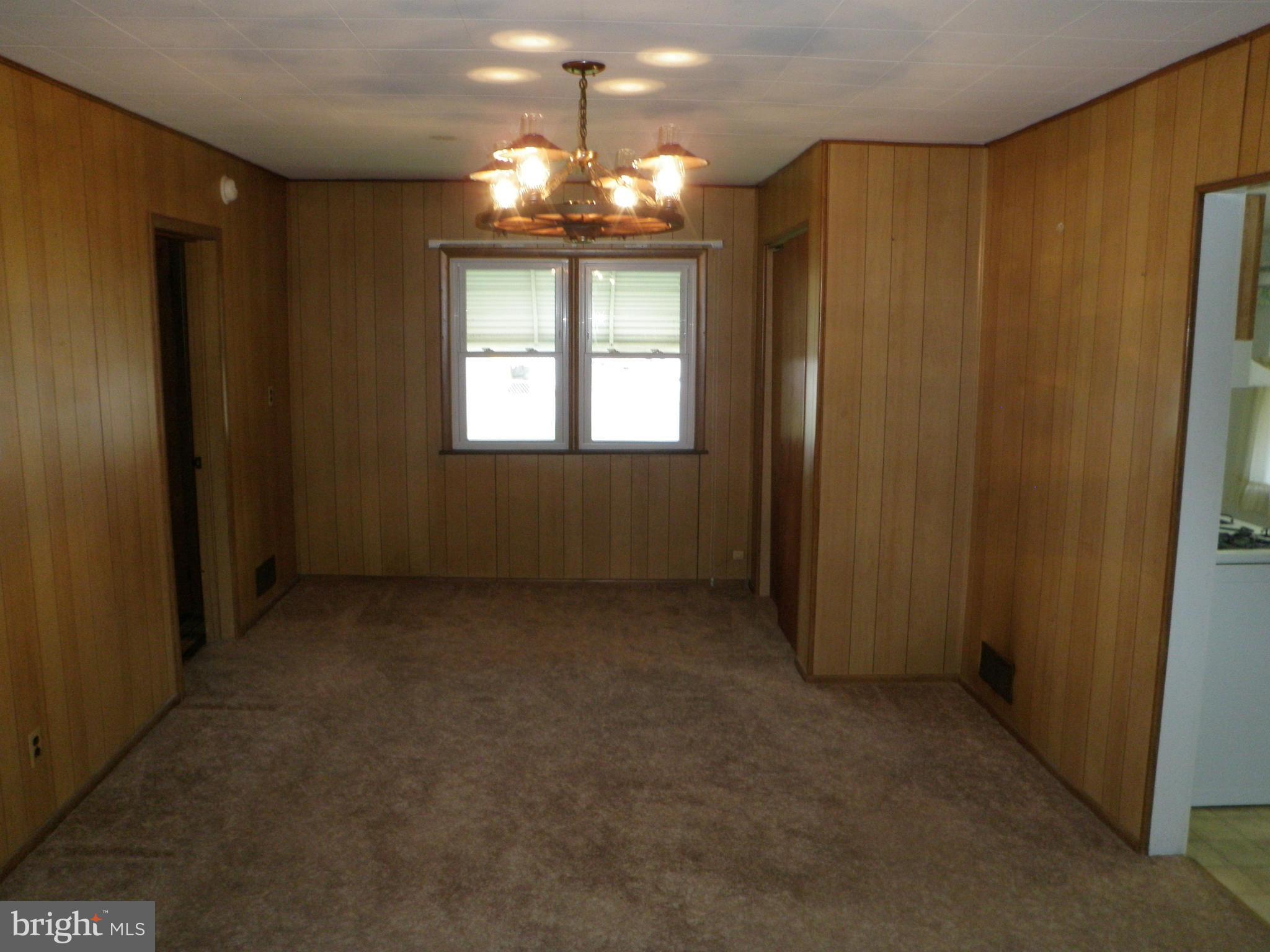 1329 Edna Road Pasadena, MD 21122 - Photo 14 of 24 Dining Room