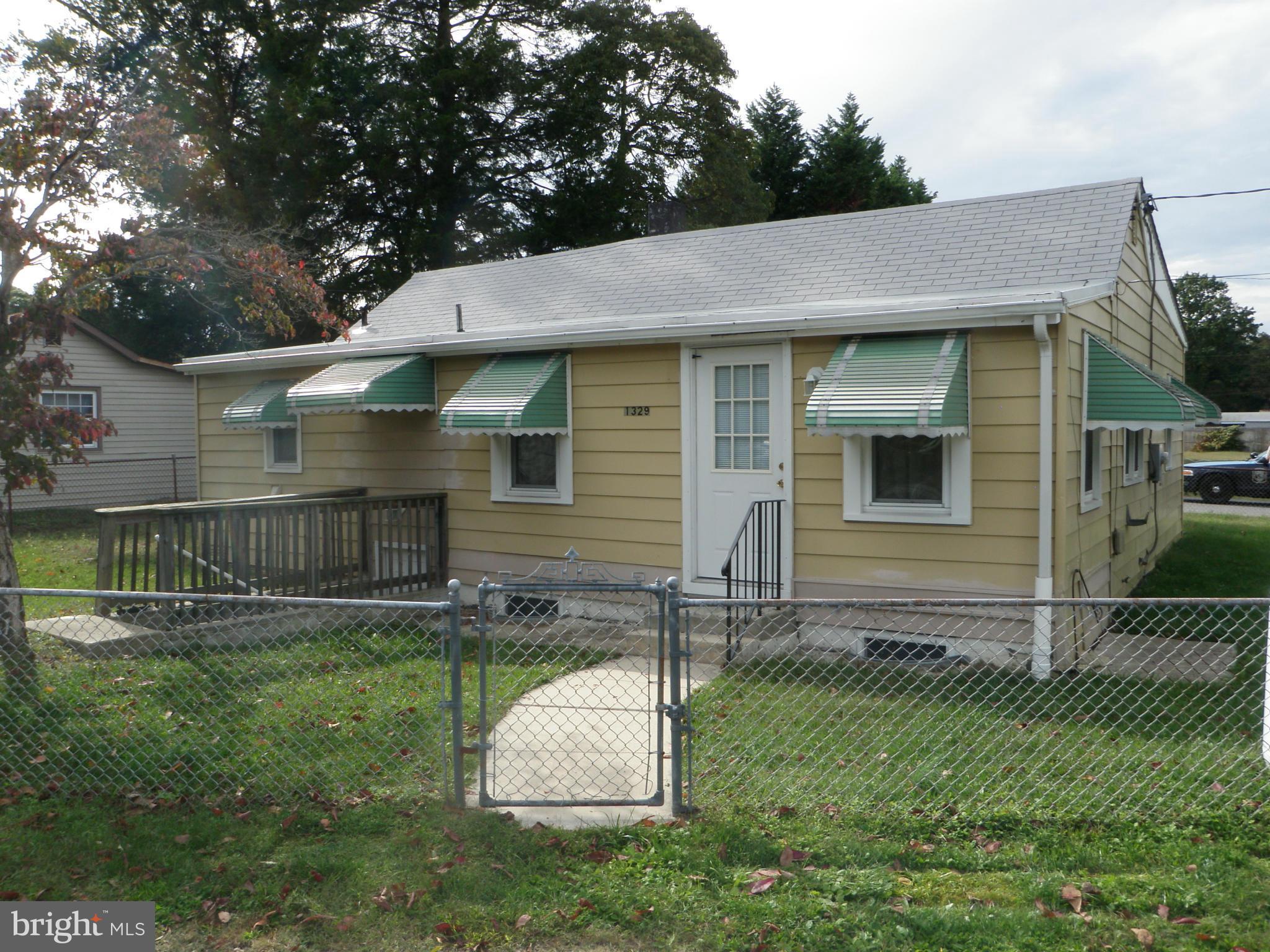 1329 Edna Road Pasadena, MD 21122 - Photo 23 of 24 Exterior (Rear)