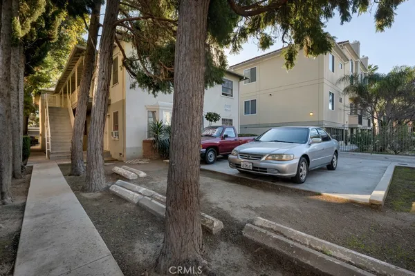 $1,250,000 | 14622 Sylvan Street, Van Nuys, CA 91411