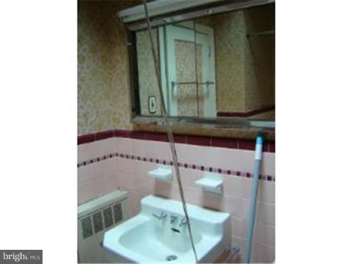 5234 Westford Road Philadelphia, PA 19120 - Photo 16 of 18 Gallery Image 16