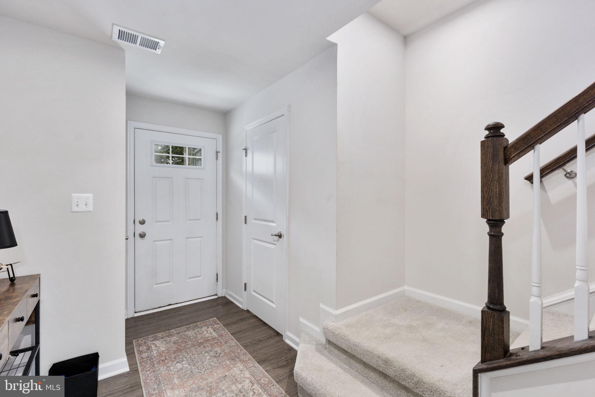 36032 Coyote Trail Locust Grove, VA 22508 - Photo 4 of 27