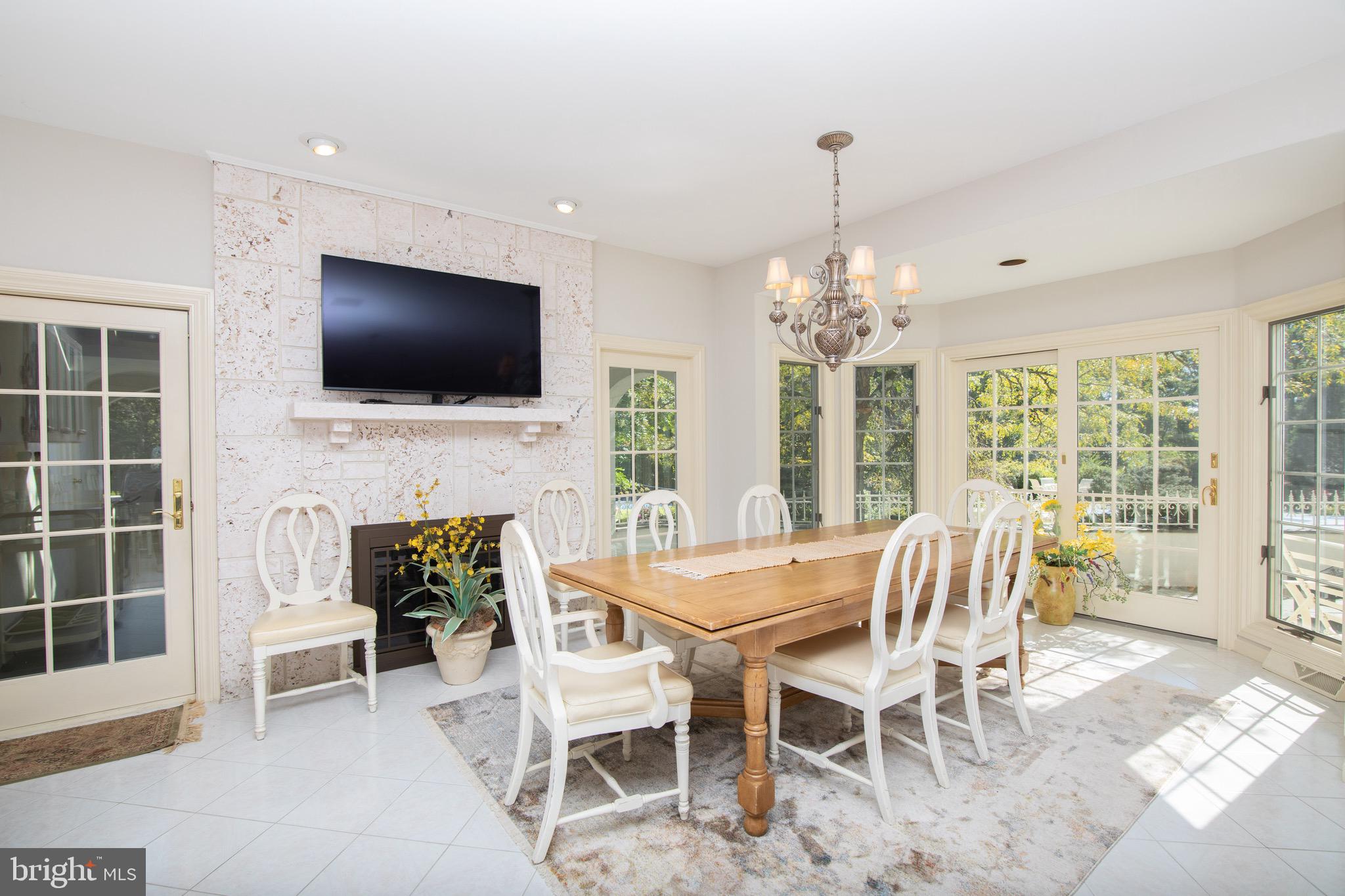 750 Cox Road Moorestown, NJ 08057 - Photo 11 of 67 Breakfast Room