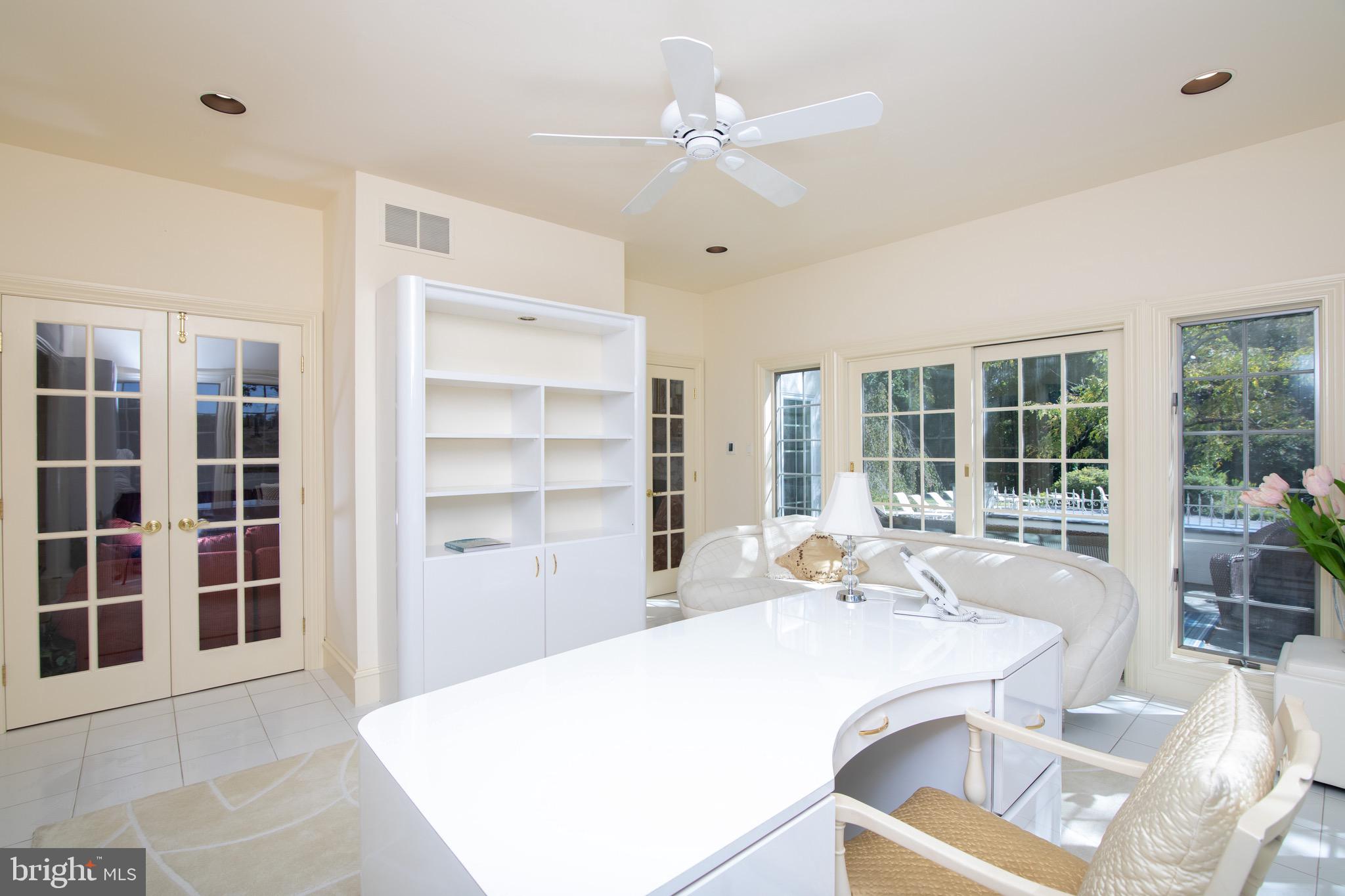 750 Cox Road Moorestown, NJ 08057 - Photo 14 of 67 Sunroom