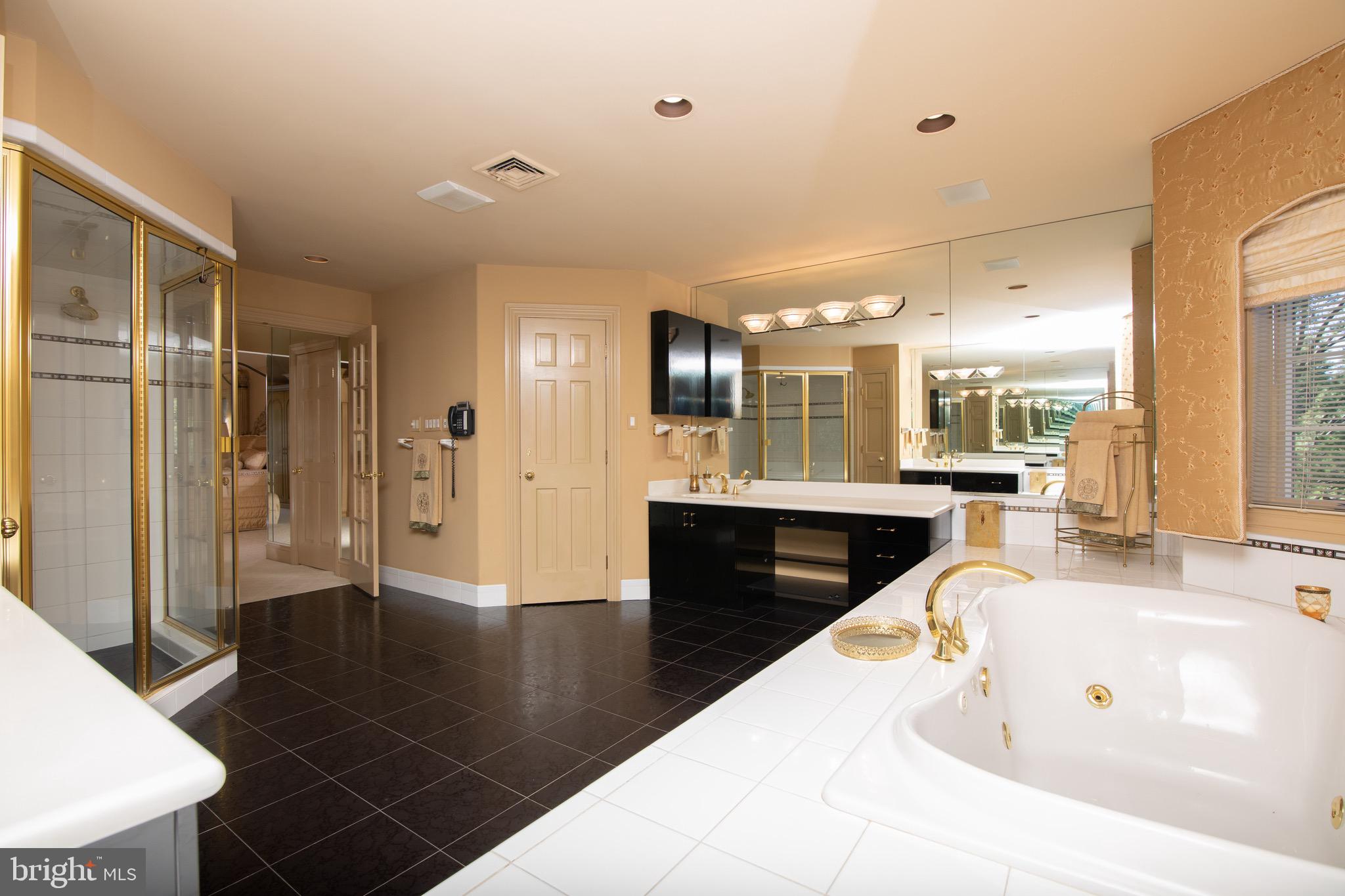 750 Cox Road Moorestown, NJ 08057 - Photo 30 of 67 Primary Bathroom