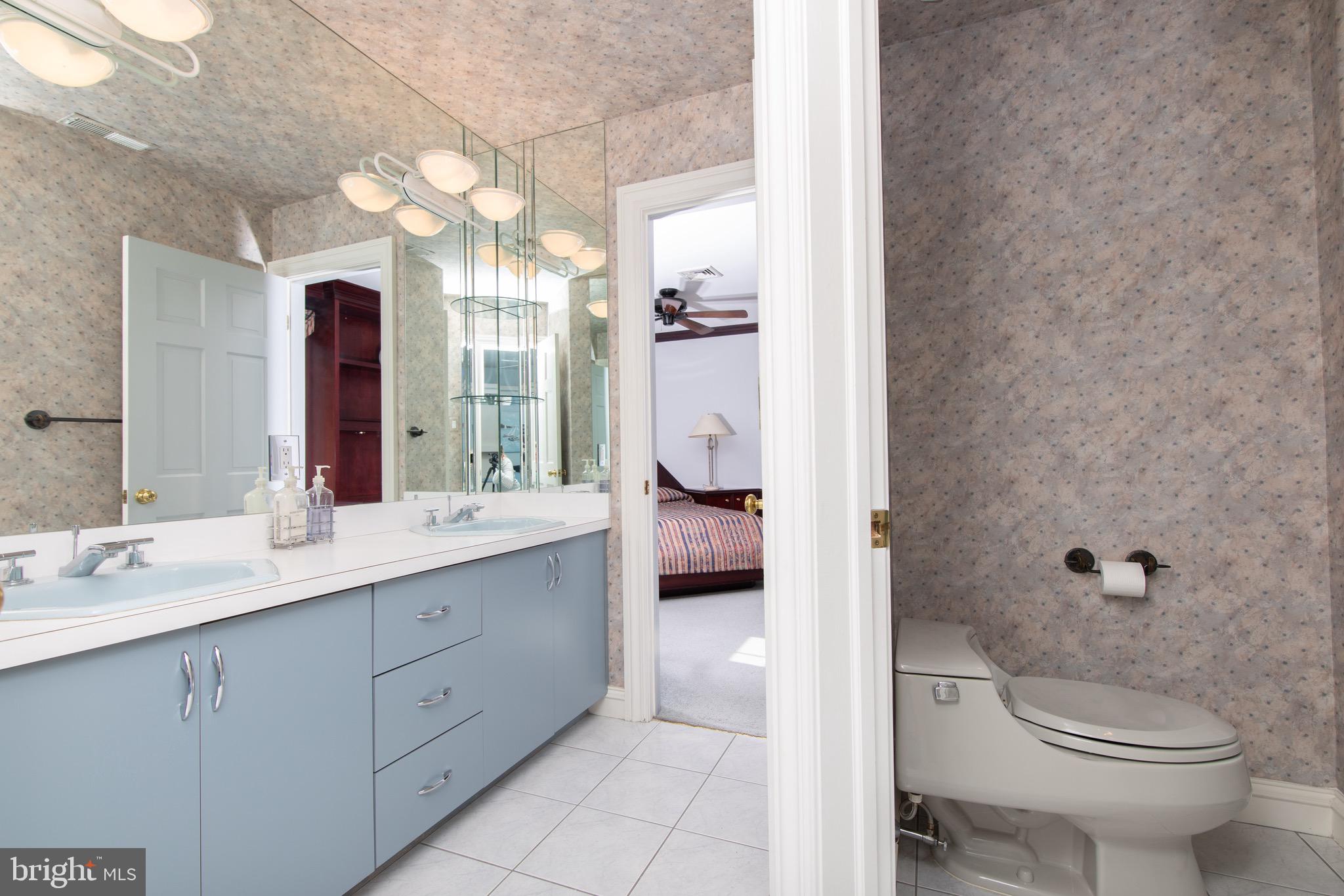 750 Cox Road Moorestown, NJ 08057 - Photo 37 of 67 Jack and Jill Bathroom