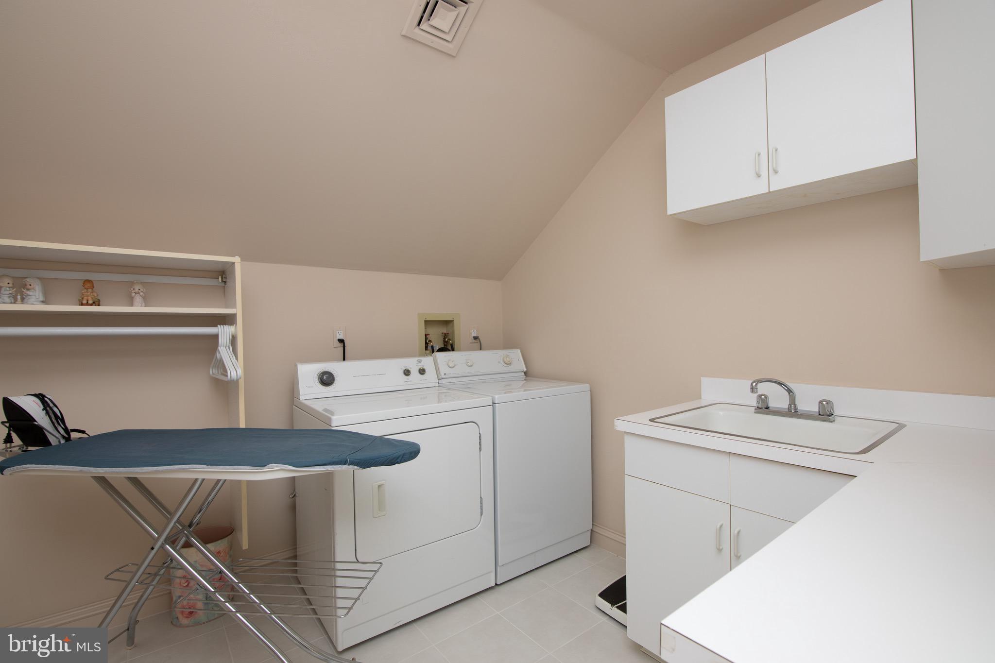 750 Cox Road Moorestown, NJ 08057 - Photo 43 of 67 Upper Level Laundry