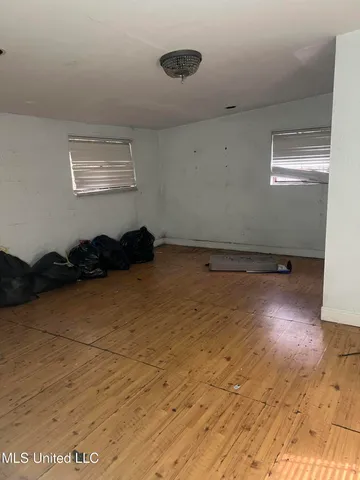 $40,000 | 2758 East Benwood Drive, Jackson, MS 39204