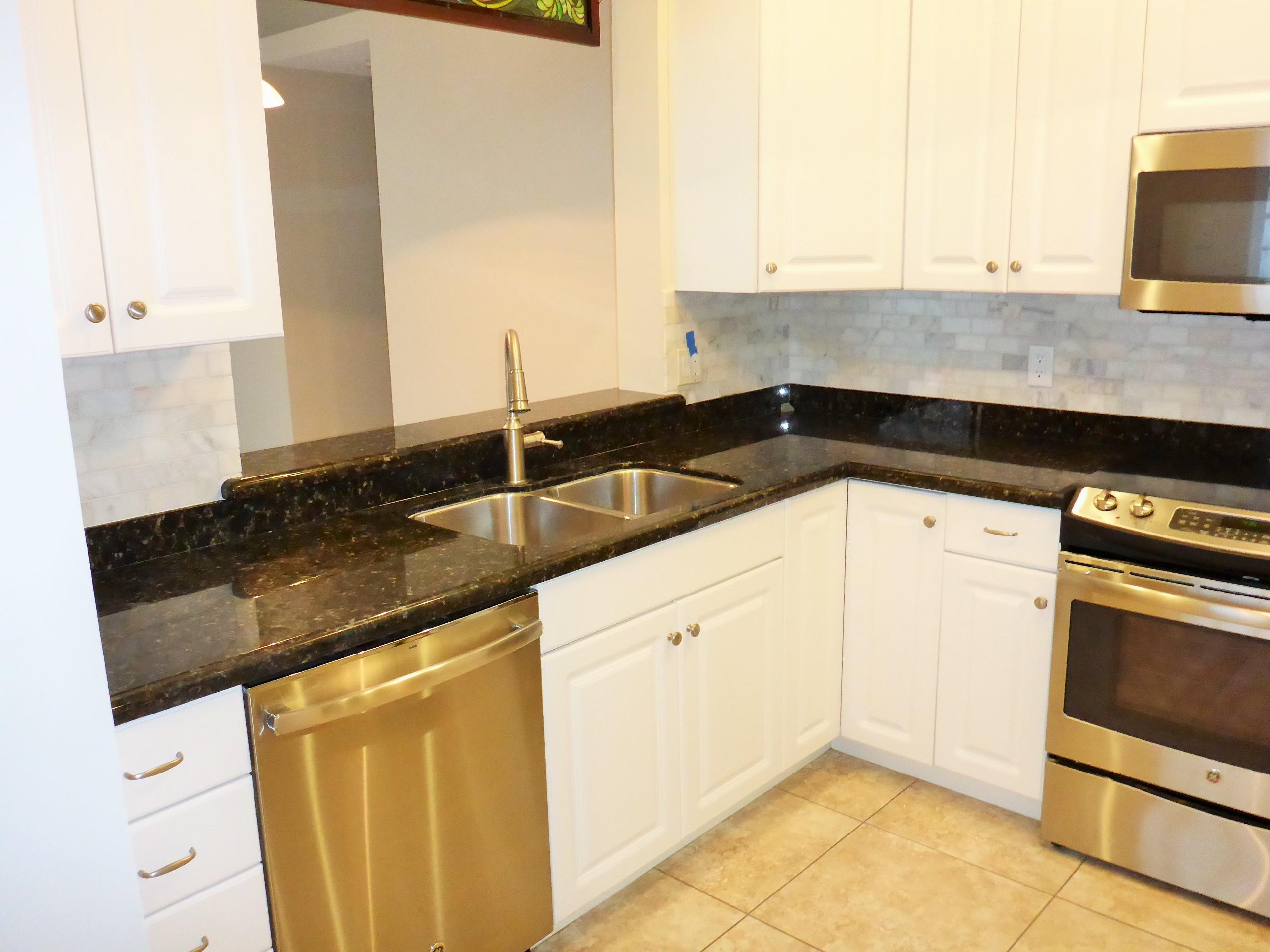 4033 Dorado Drive Riviera Beach, FL 33418 - Photo 17 of 35 P1020463