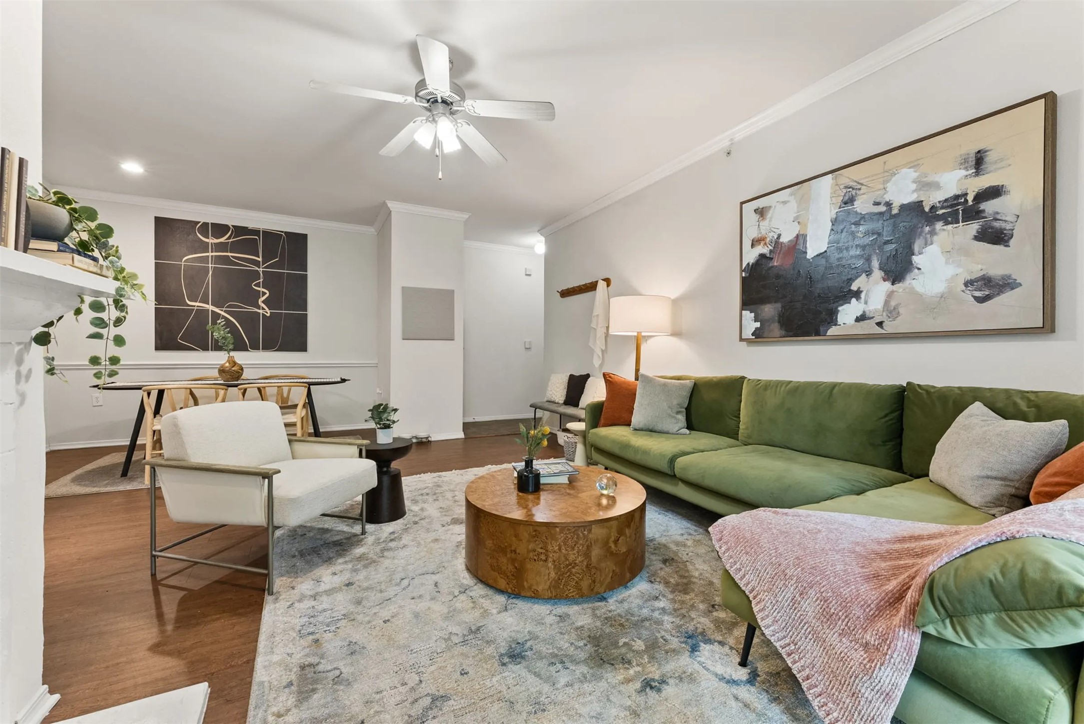 3401 West Parmer Lane, Unit 313 Austin, TX 78727 - Photo 10 of 16 a living room with furniture and a painting