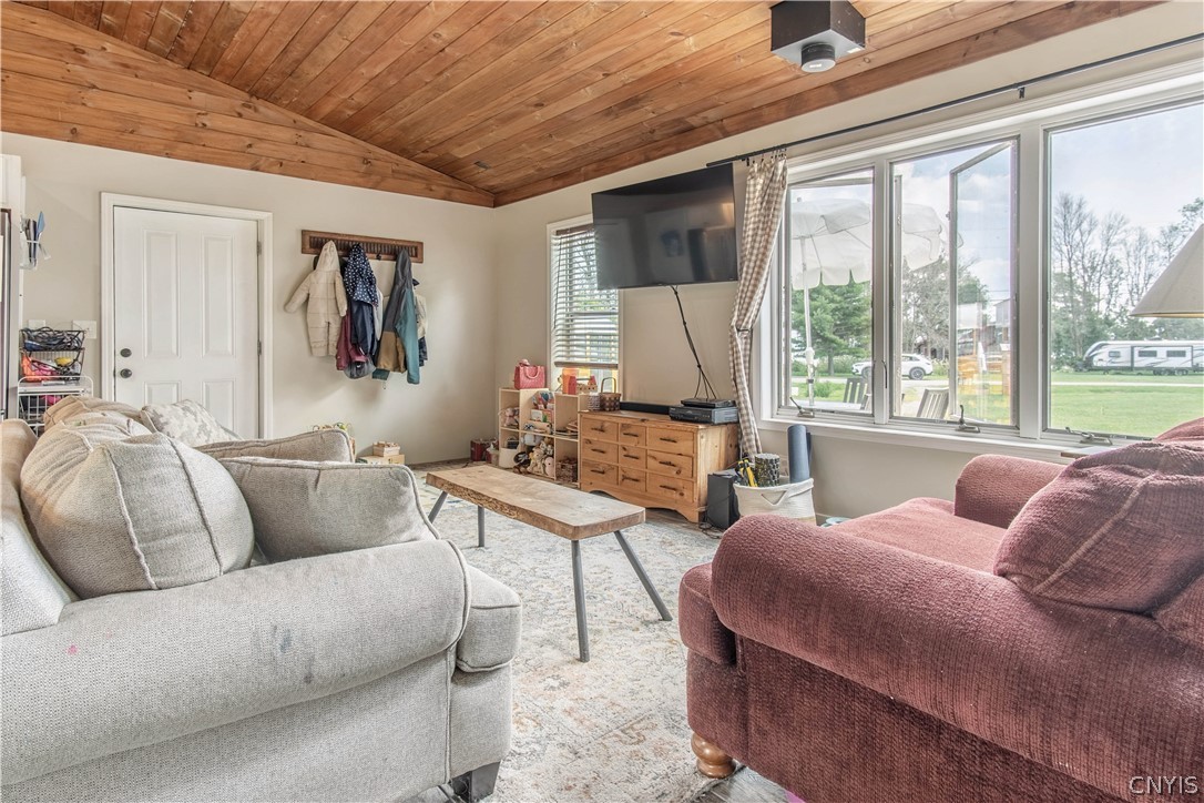 20432 South Shore Road Lyme, NY 13693 - Photo 10 of 37 Gallery Image 10