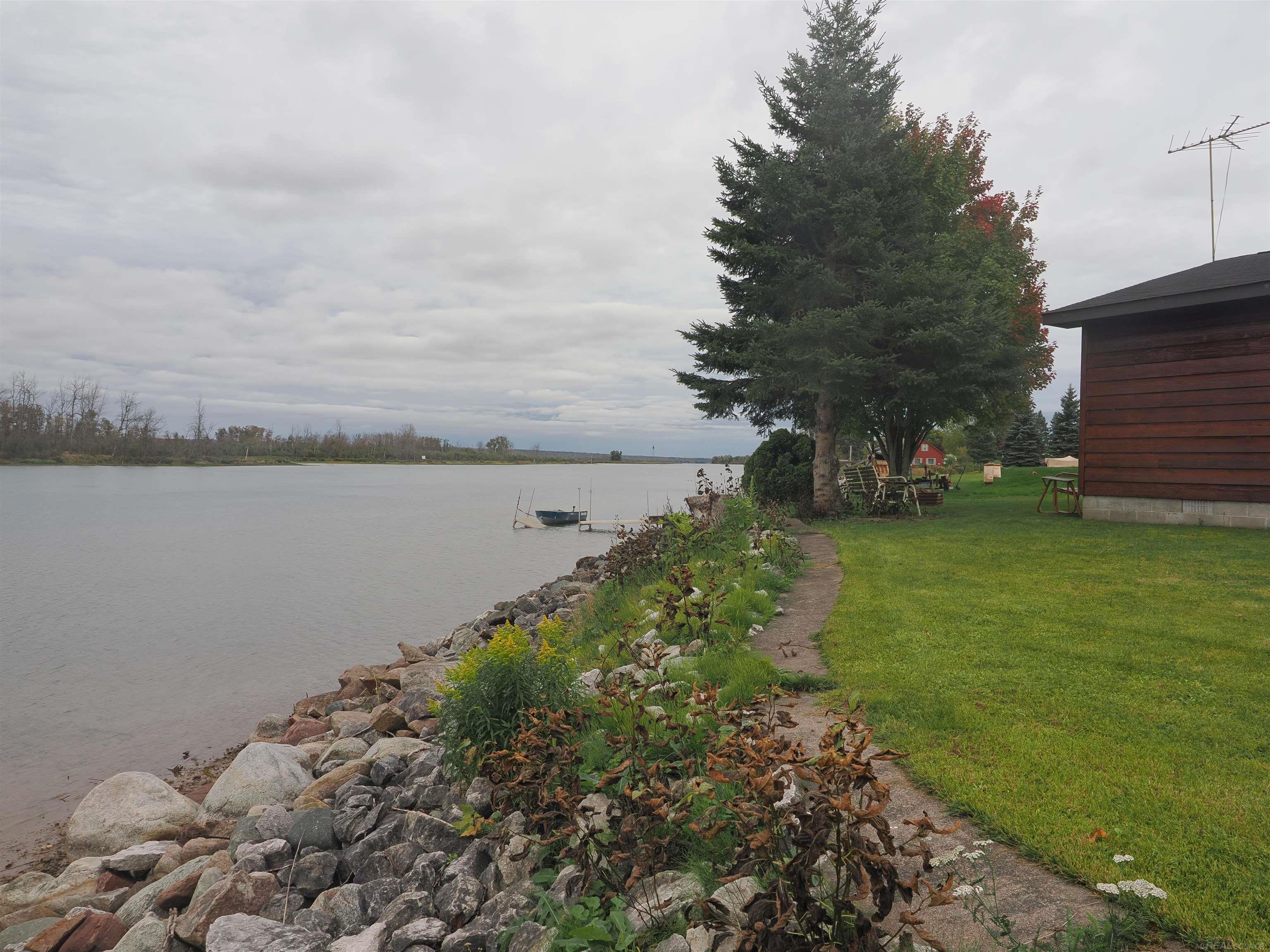 2039 South Riverside Drive Sault Ste. Marie, MI 49783 - Photo 38 of 75
