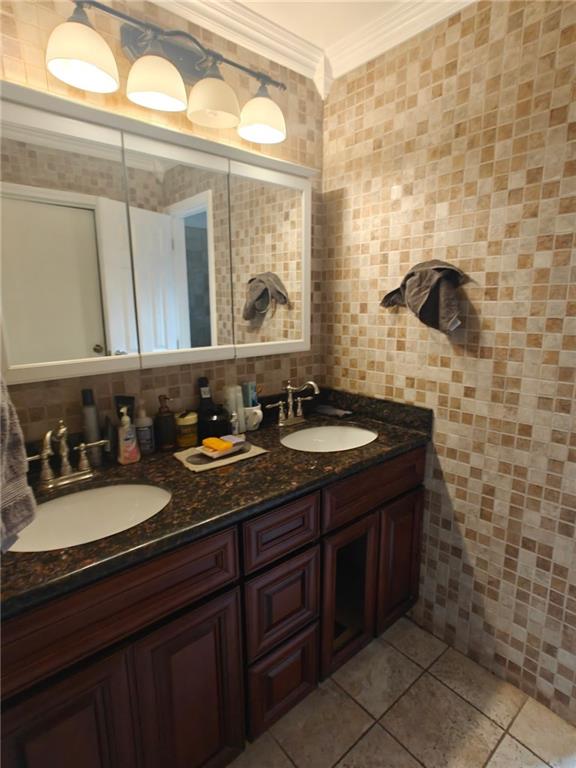 223 Springhouse Lane Pittsburgh, PA 15238 - Photo 13 of 19