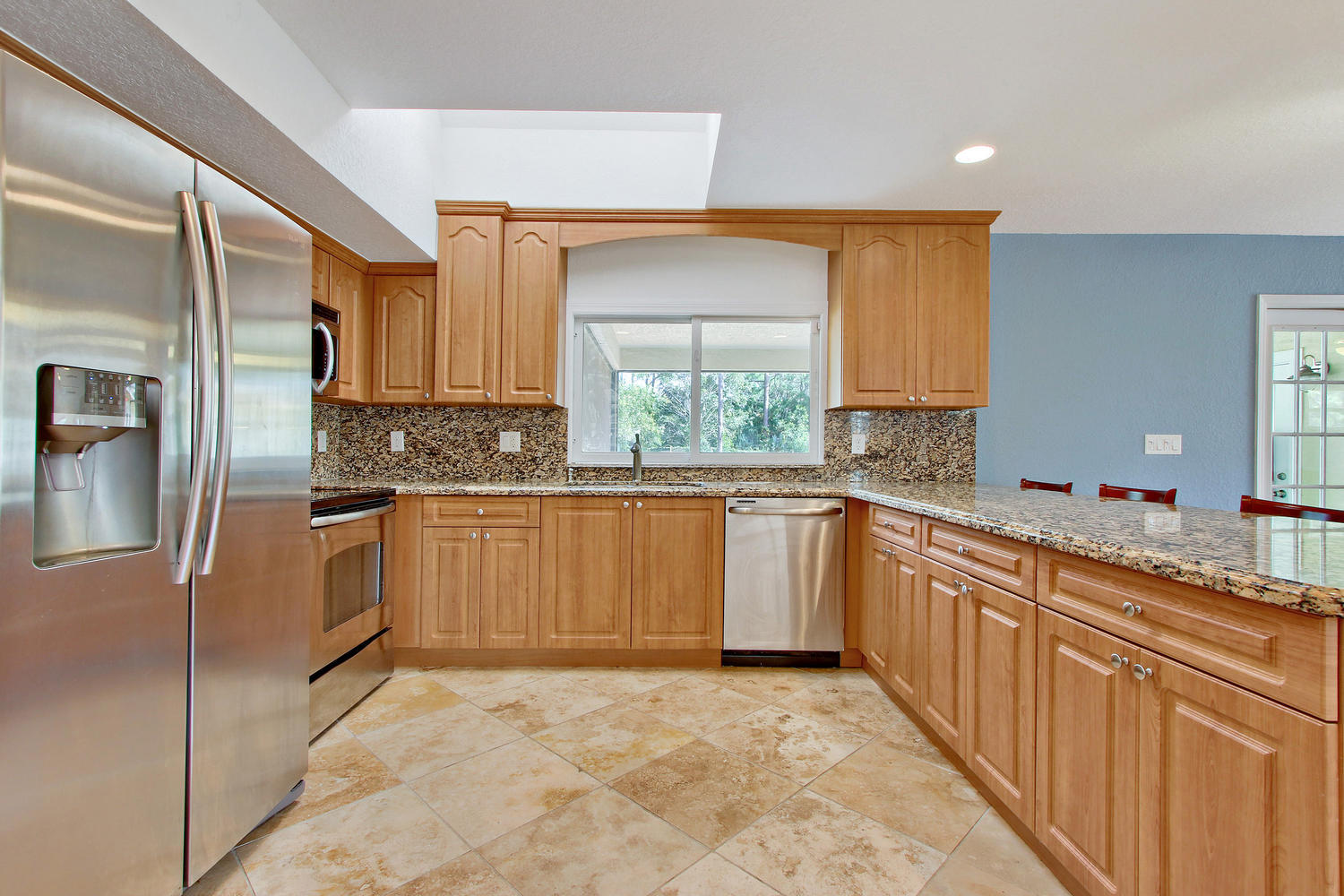 13783 153rd Road North Jupiter, FL 33478 - Photo 8 of 22 Kitchen with Stainless Appliances