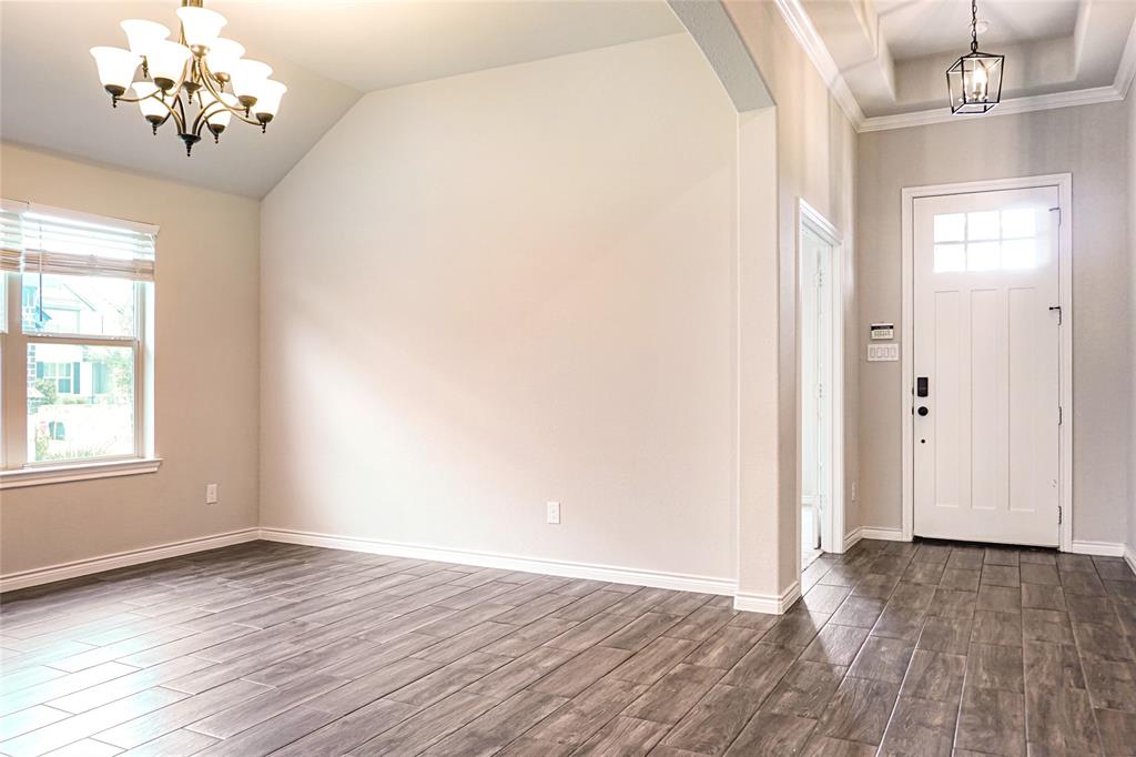 2636 Freemon Place Grand Prairie, TX 75052 - Photo 5 of 24