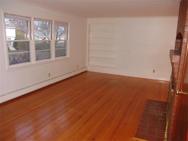 43 Chevy Chase Road Worcester, MA 01606 - Photo 4 of 24 Gallery Image 4