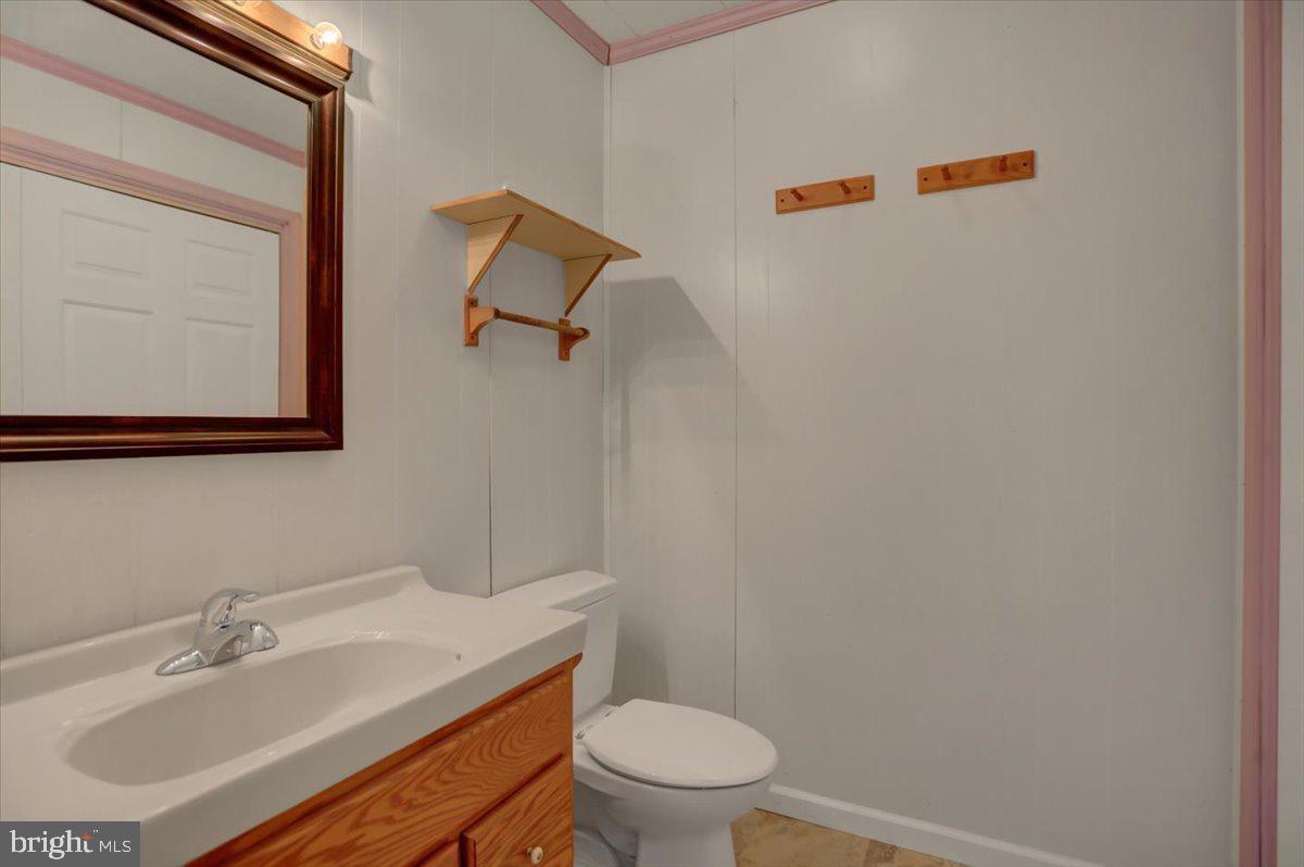 3187 Keller Road St. Thomas, PA 17252 - Photo 15 of 40 Primary 1/2 bath