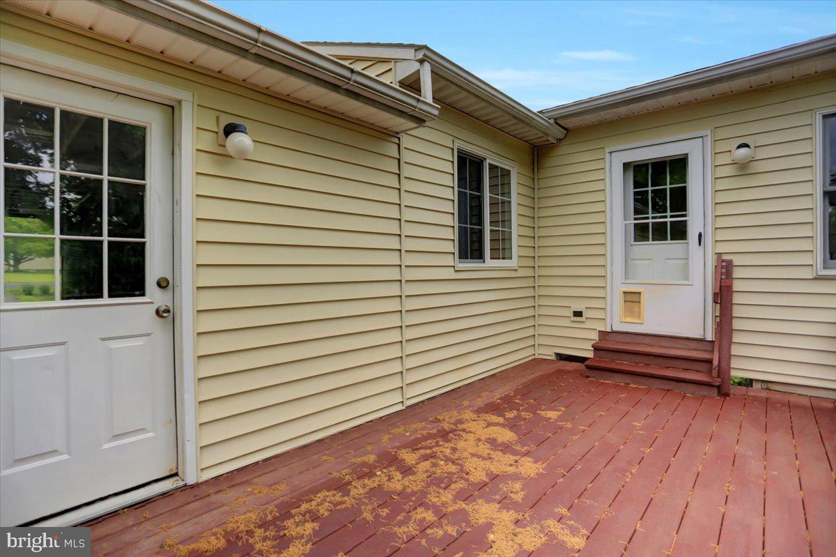 3187 Keller Road St. Thomas, PA 17252 - Photo 32 of 40 Deck