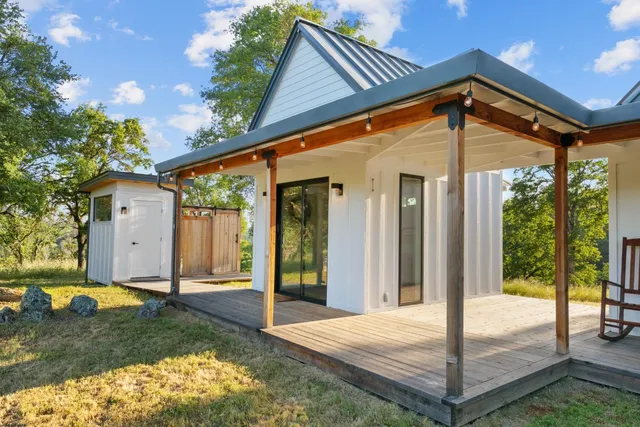 a house view with a outdoor space