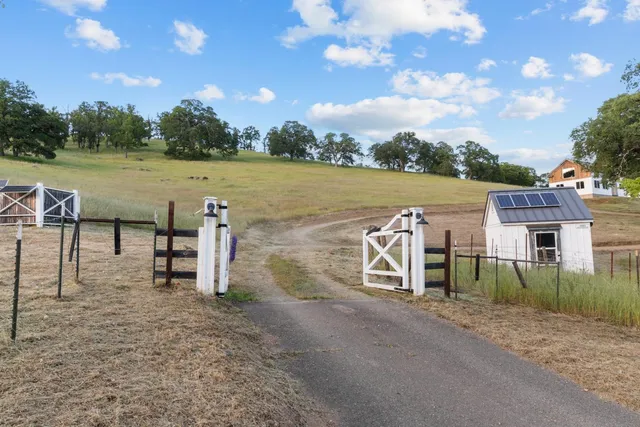 $998,000 | 14883 Vaira Ranch Road, Drytown, CA 95699