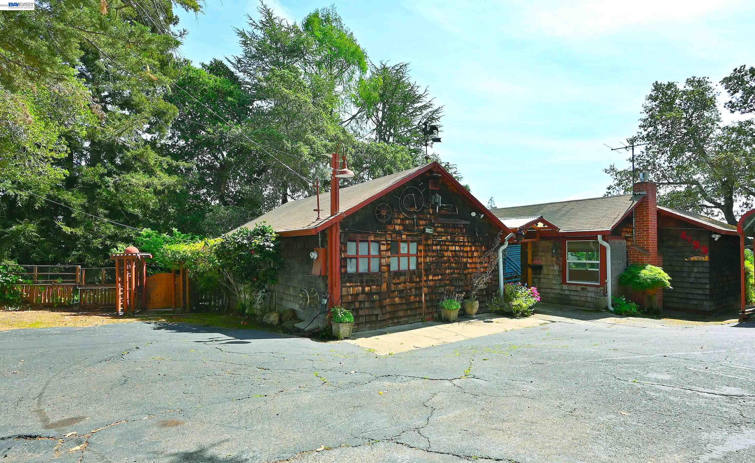 4199 Seven Hills Road Castro Valley, CA 94546 - Photo 2 of 37