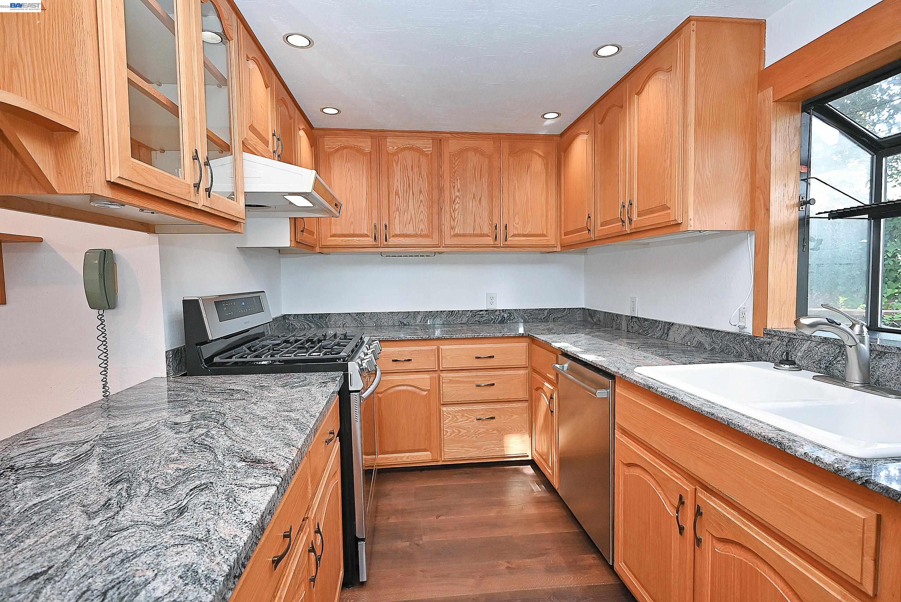 4199 Seven Hills Road Castro Valley, CA 94546 - Photo 30 of 37