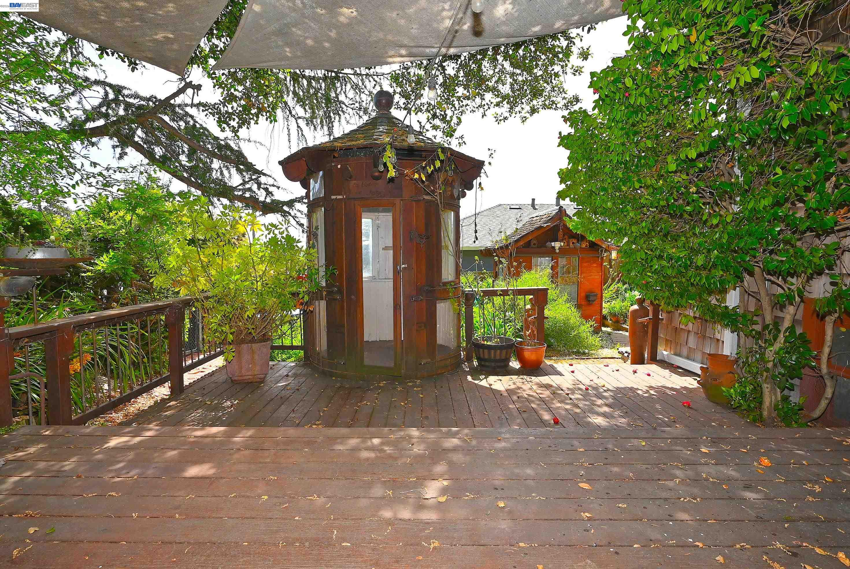 4199 Seven Hills Road Castro Valley, CA 94546 - Photo 9 of 37