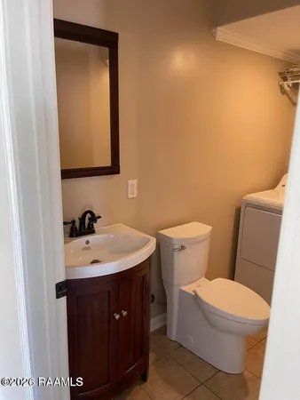 $1,400 | 205 West Monroe Street, Unit A, Broussard, LA 70518