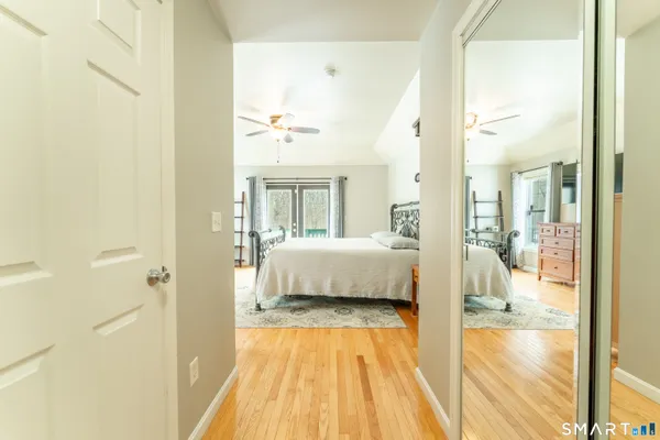 a en suite bathroom with a sink and a mirror