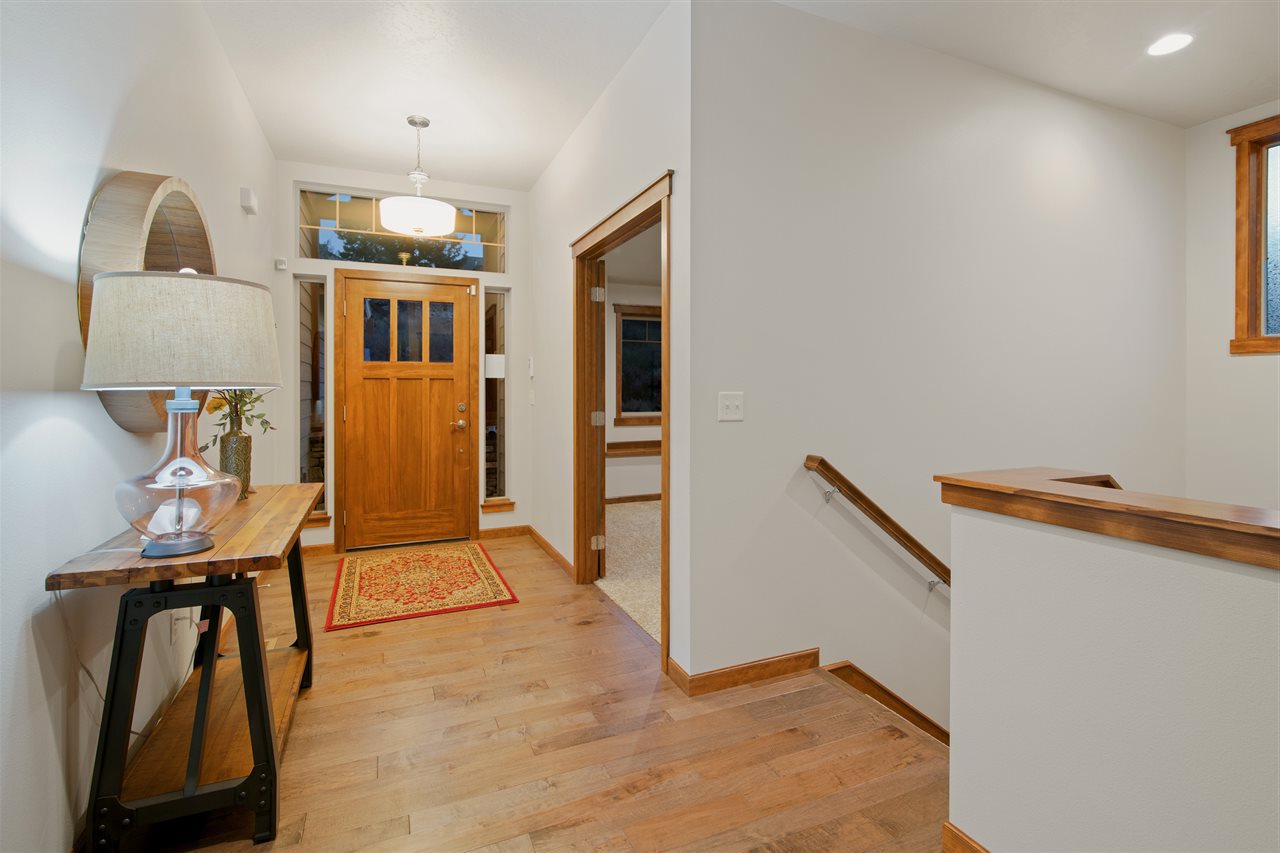 8916 East Ridgeline Lane Spokane, WA 99217 - Photo 2 of 16 Gallery Image 2