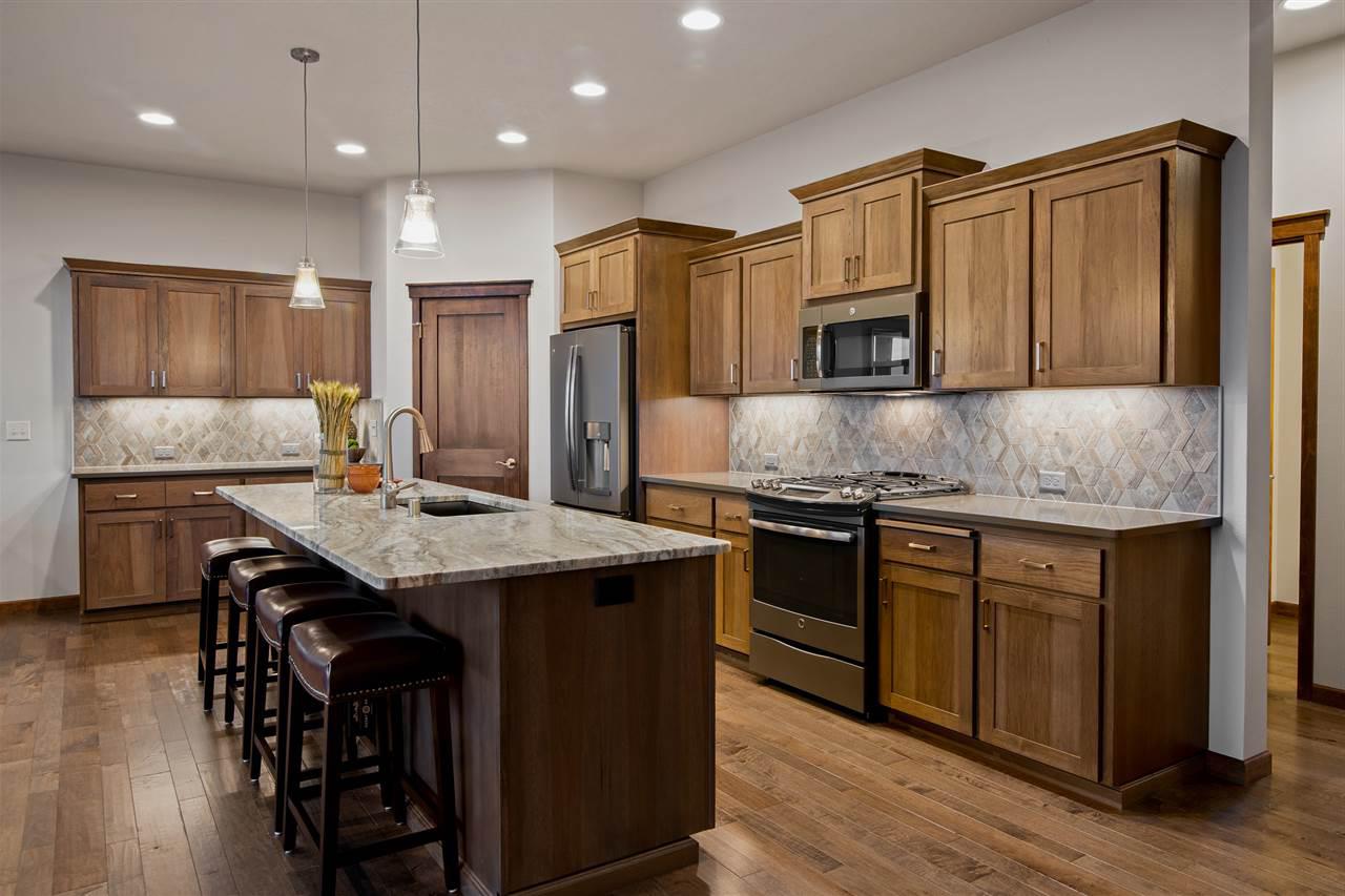 8916 East Ridgeline Lane Spokane, WA 99217 - Photo 6 of 16 Gallery Image 6