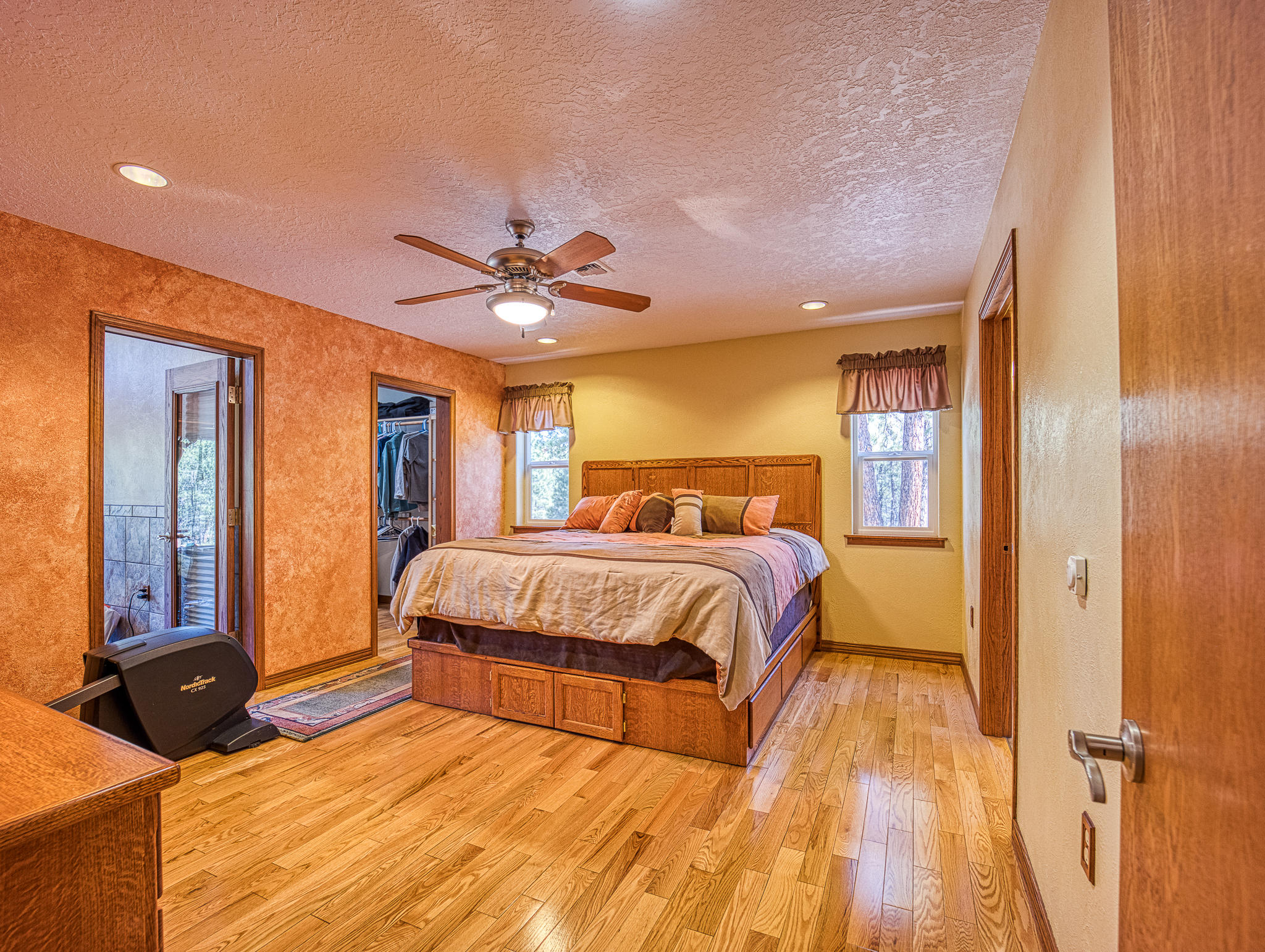 41312 Coyote Meadow Road Chiloquin, OR 97624 - Photo 16 of 55 Primary #1 Bedroom