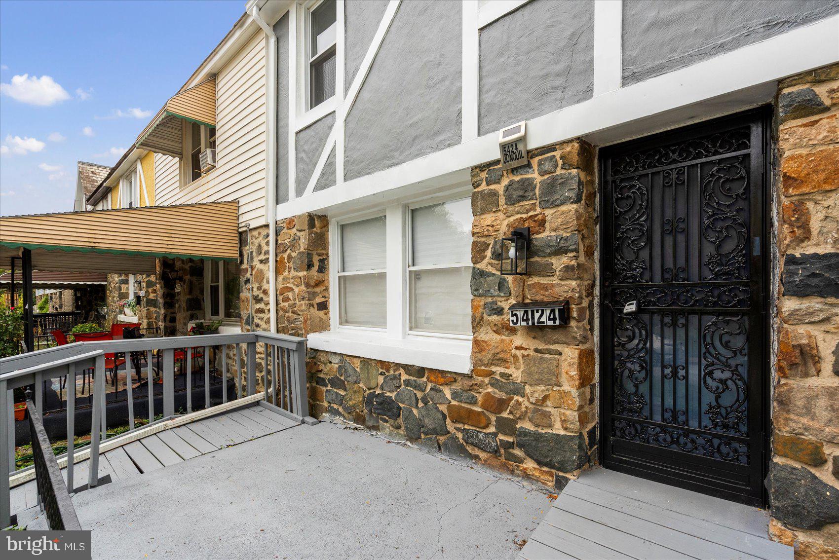 5424 Jonquil Avenue Baltimore, MD 21215 - Photo 3 of 43