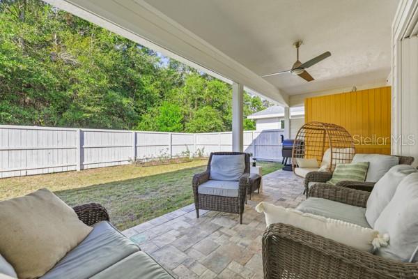 534 Southwest 145th Drive Newberry, FL 32669 - Photo 32 of 38 a outdoor living space with furniture