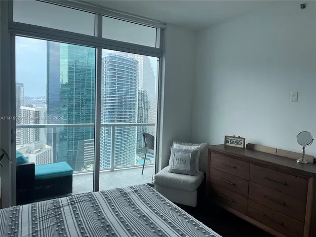 $685,000 | 55 Southeast 6th Street, Unit PH4307, Miami, FL 33131