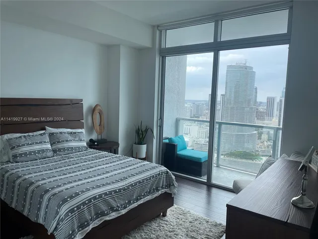 $685,000 | 55 Southeast 6th Street, Unit PH4307, Miami, FL 33131
