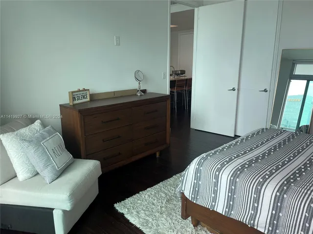 $685,000 | 55 Southeast 6th Street, Unit PH4307, Miami, FL 33131