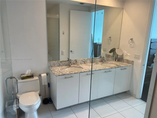 $685,000 | 55 Southeast 6th Street, Unit PH4307, Miami, FL 33131